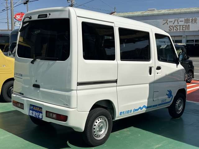 Mitsubishi Minicab Miev — фото 7
