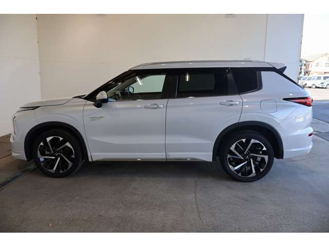 Mitsubishi Outlander — фото 9