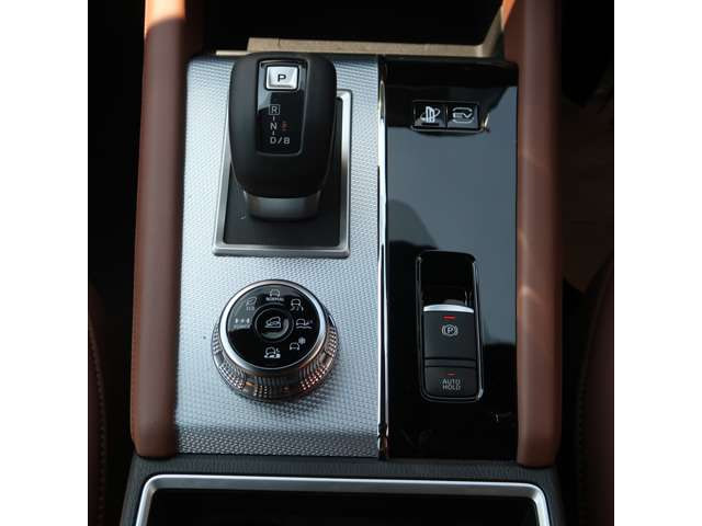 Mitsubishi Outlander — фото 10
