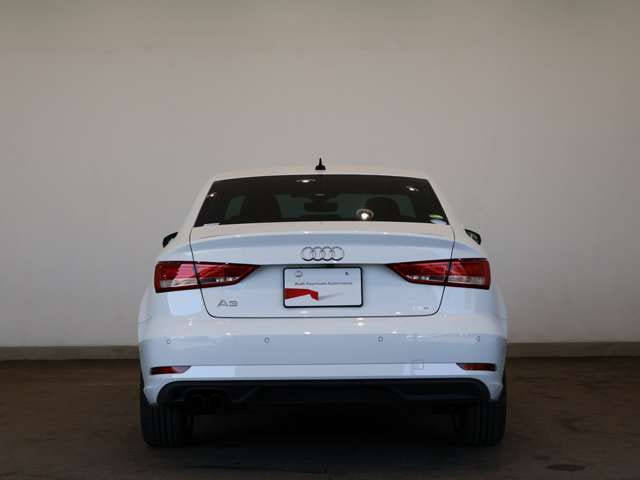 Audi A3 Sedan — фото 4