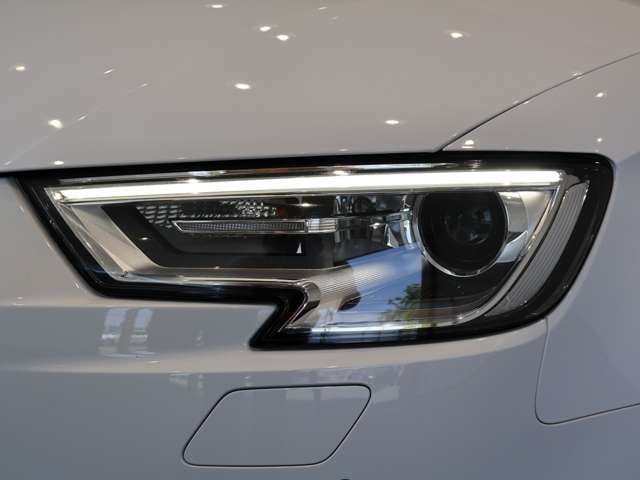 Audi A3 Sedan — фото 6