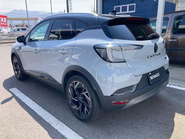 Renault Captur — фото 4