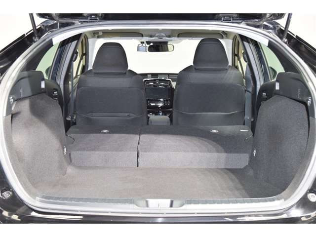Toyota Prius — фото 7