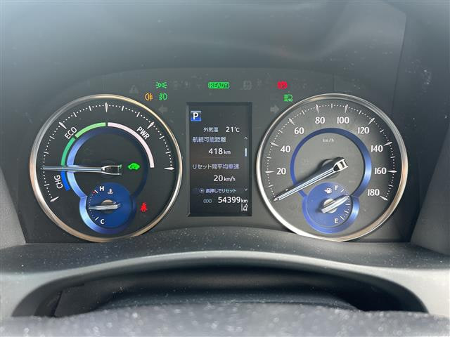 Toyota Alphard — фото 7