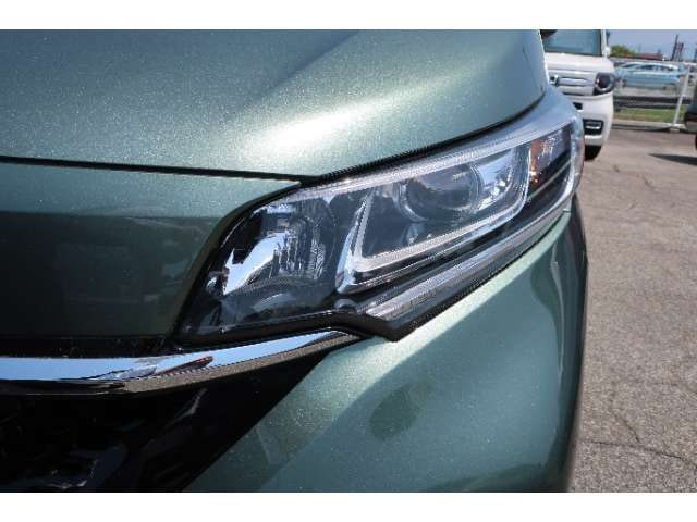 Honda Freed Plus — фото 2