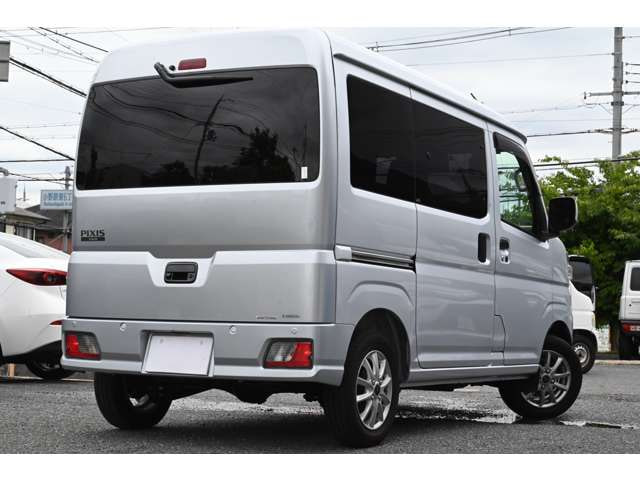 Toyota Pixis VAN — фото 5