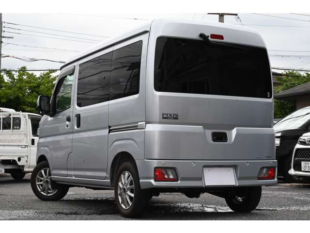 Toyota Pixis VAN — фото 7