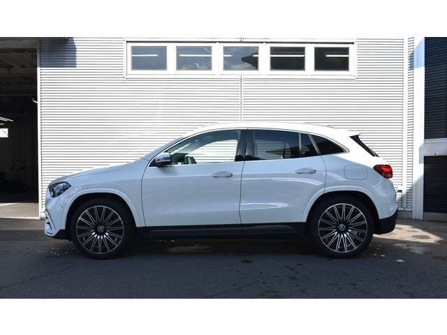 Mercedes Benz GLA Class — фото 4