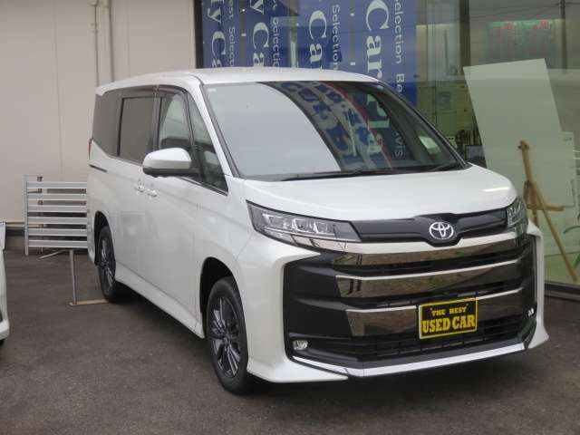 Toyota Noah — фото 4