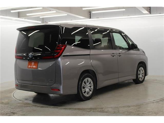 Toyota Noah — фото 5
