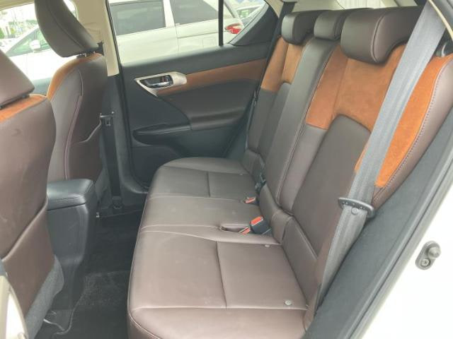 Lexus Lexus CT — фото 8