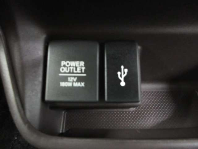 Honda Freed — фото 10