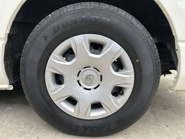 Toyota Hiace Commuter — фото 10