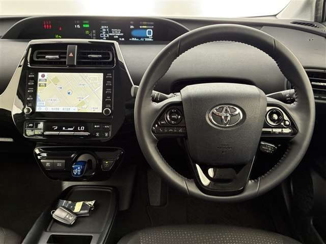 Toyota Prius — фото 4