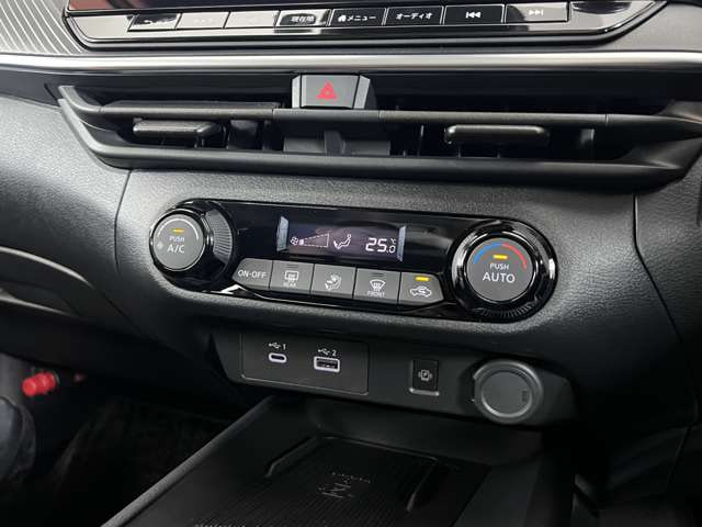 Nissan Note — фото 7
