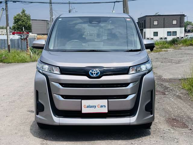 Toyota Noah — фото 2