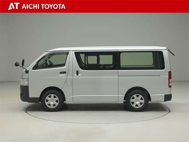 Toyota Regius ACE — фото 3