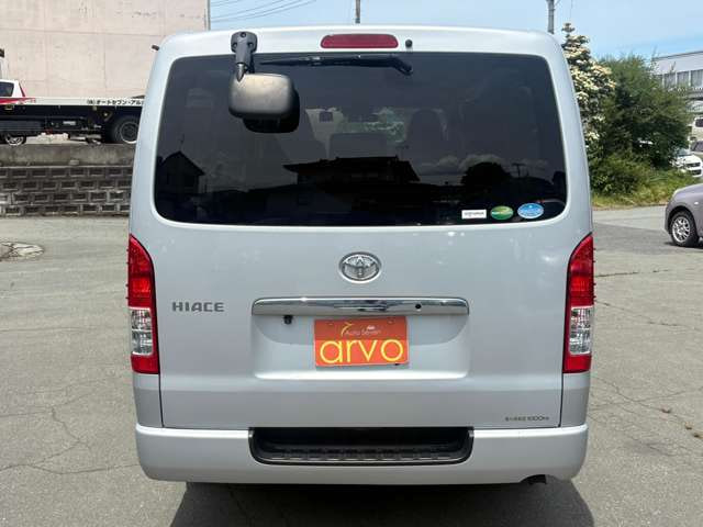 Toyota Hiace VAN — фото 6