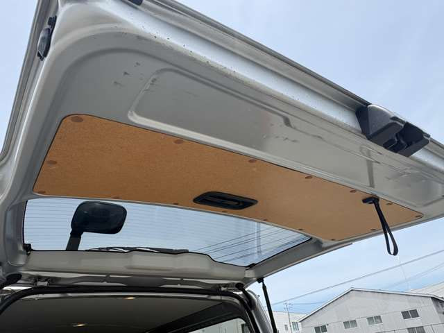 Toyota Hiace VAN — фото 8