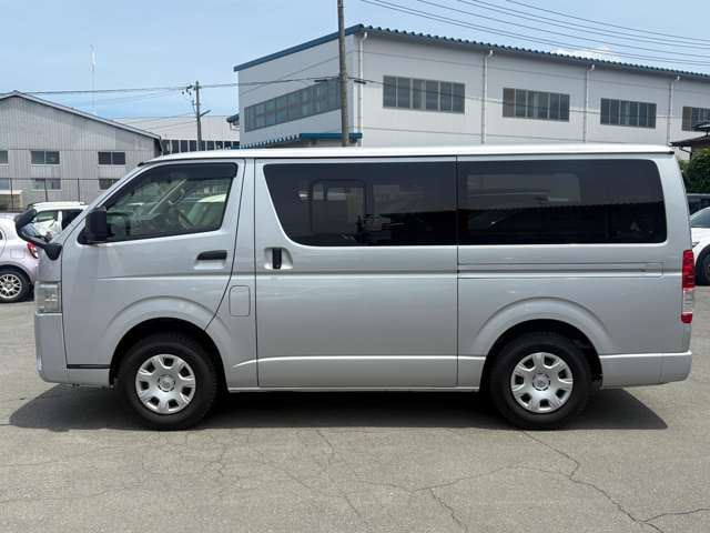 Toyota Hiace VAN — фото 10
