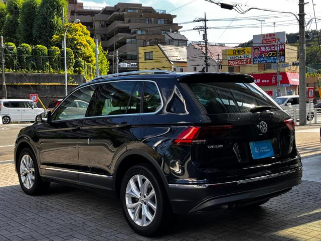 Volkswagen Tiguan — фото 7
