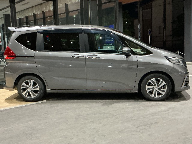 Honda Freed Plus — фото 4