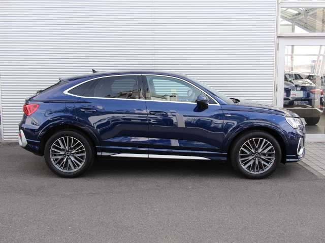 Audi Q3 Sportback — фото 7