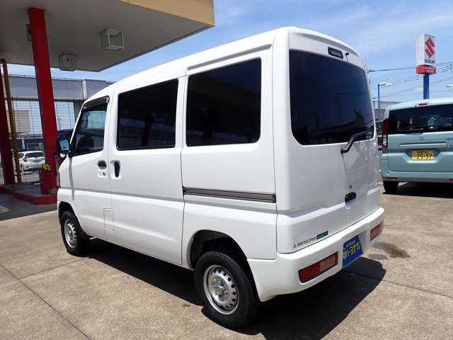 Mitsubishi Minicab Miev — фото 7