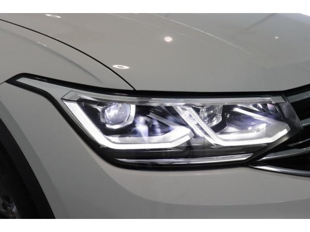 Volkswagen Tiguan — фото 4