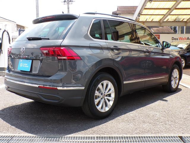 Volkswagen Tiguan — фото 8