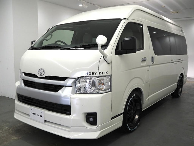 Toyota Hiace Commuter — фото 4
