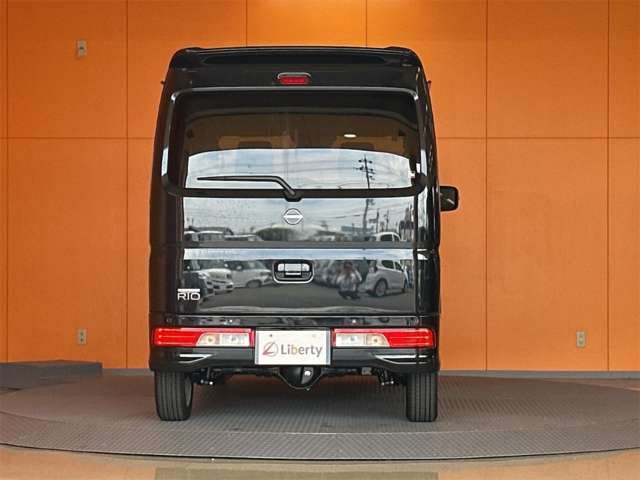 Nissan NV100 Clipperrio — фото 6
