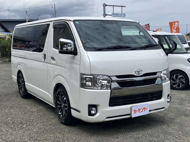 Toyota Hiace VAN — фото 3