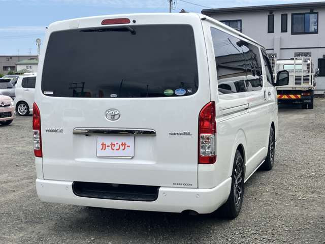 Toyota Hiace VAN — фото 5