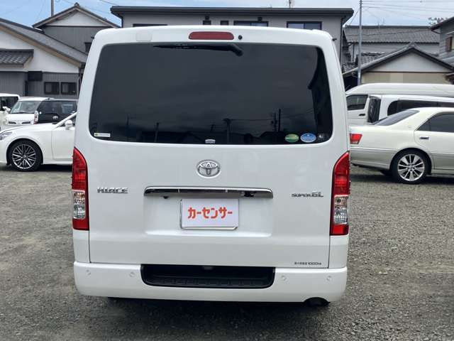 Toyota Hiace VAN — фото 6