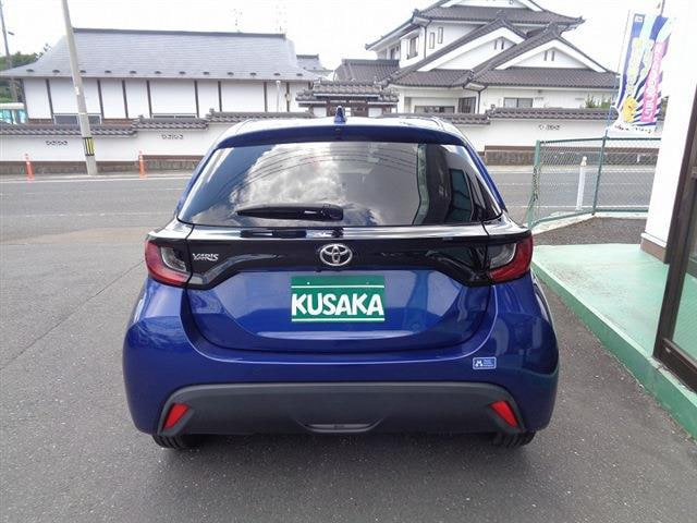 Toyota Yaris — фото 6