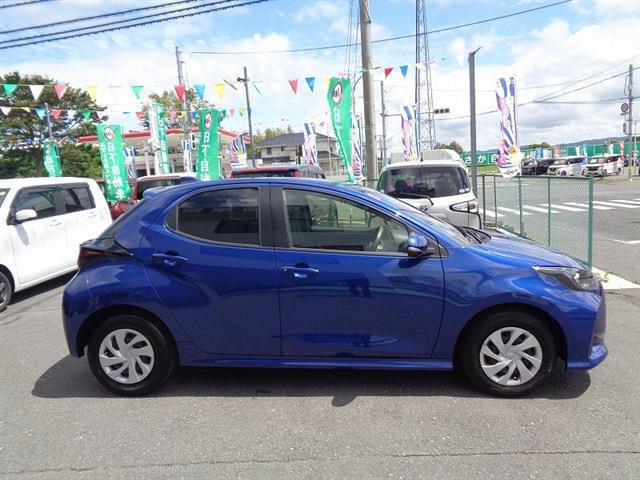 Toyota Yaris — фото 7