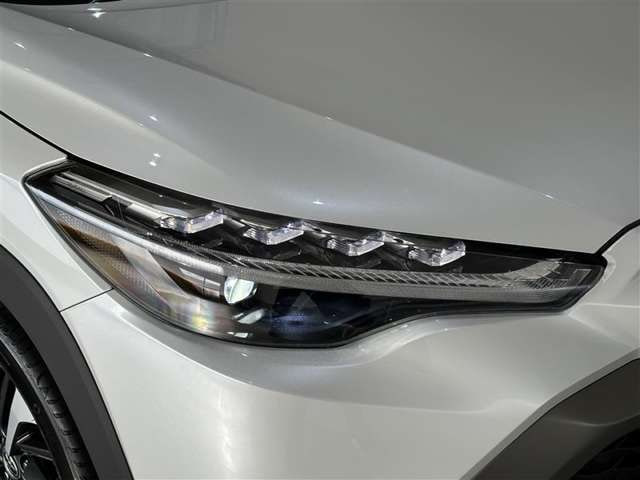 Toyota Corolla Cross — фото 4