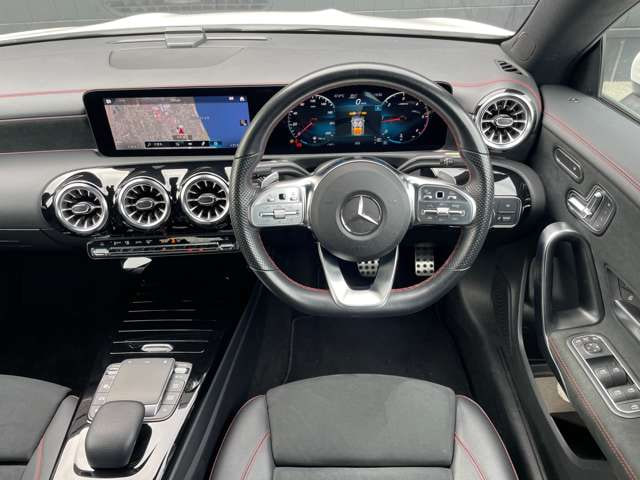 Mercedes Benz CLA Class — фото 8