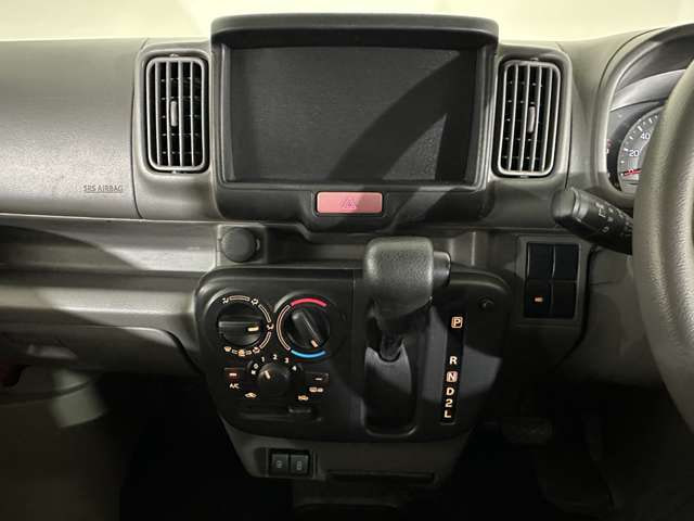 Nissan NV100 Clipper — фото 8
