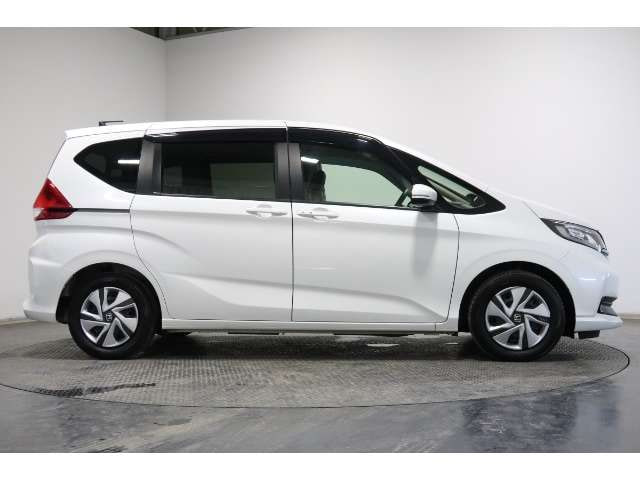 Honda Freed Plus — фото 7