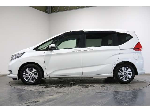 Honda Freed Plus — фото 8
