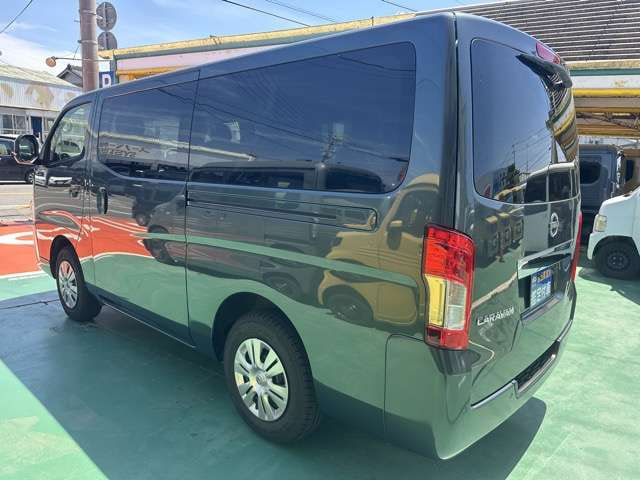 Nissan Caravan Wagon — фото 3
