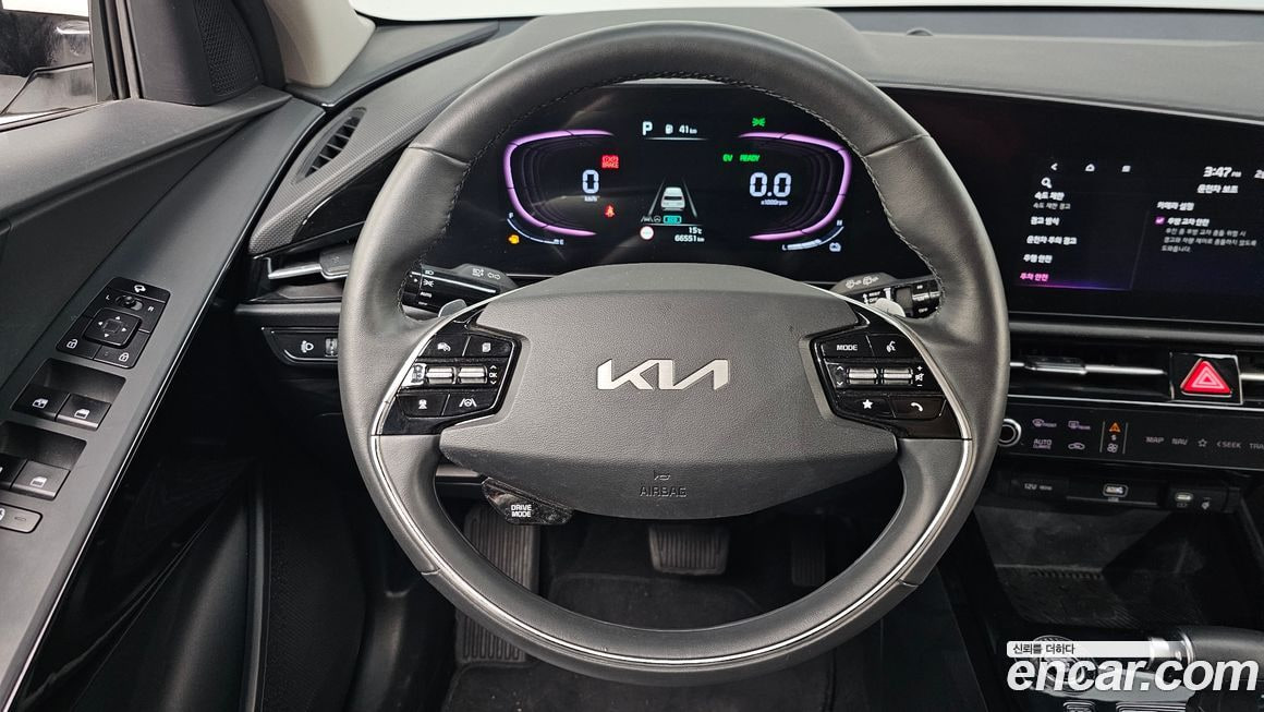 Kia Niro — фото 8
