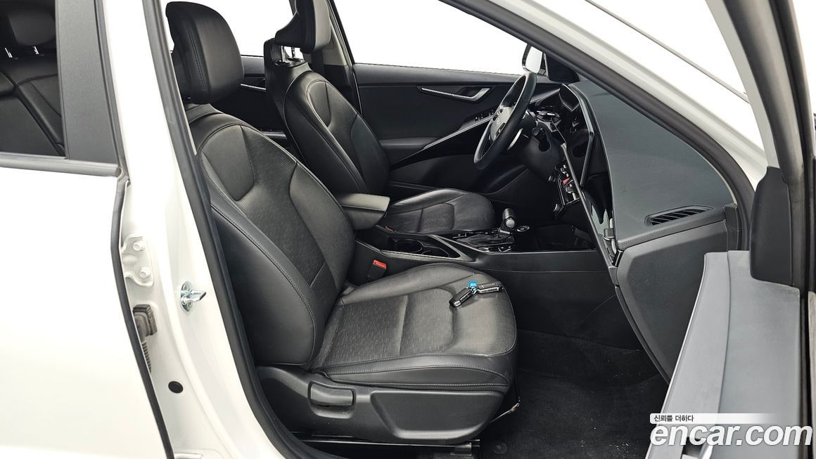 Kia Niro — фото 11