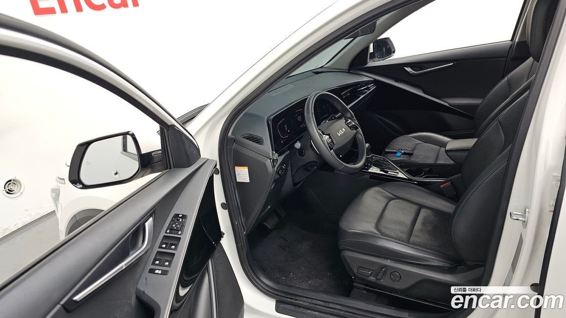Kia Niro — фото 13