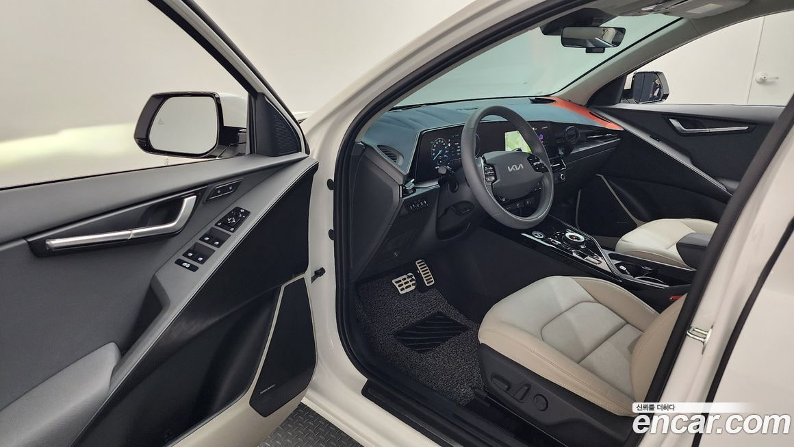 Kia Niro — фото 13