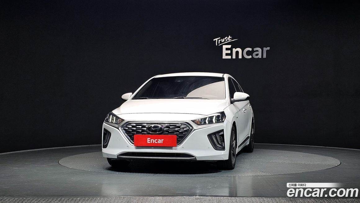 Hyundai Ioniq — фото 6