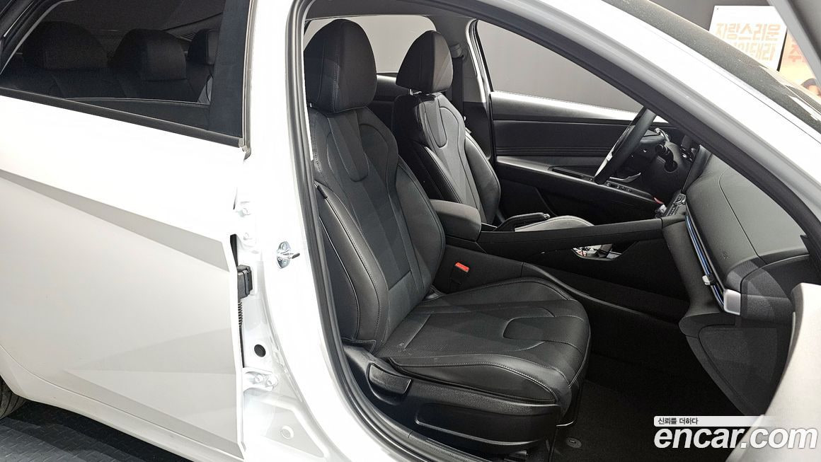 Hyundai AVANTE — фото 3