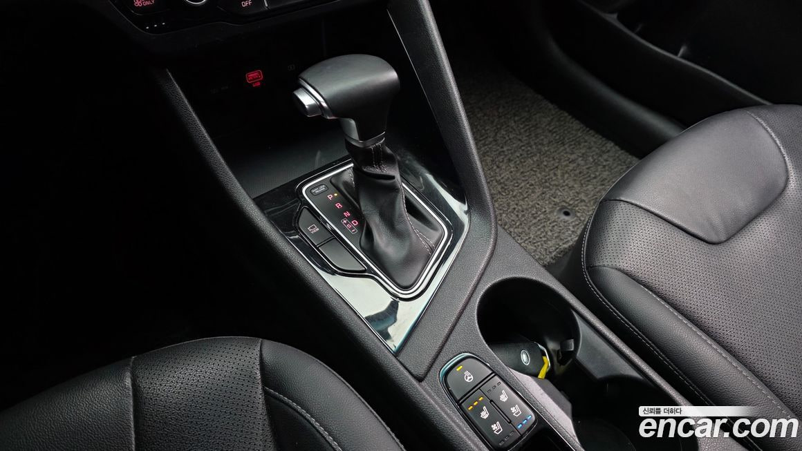 Kia Niro — фото 12